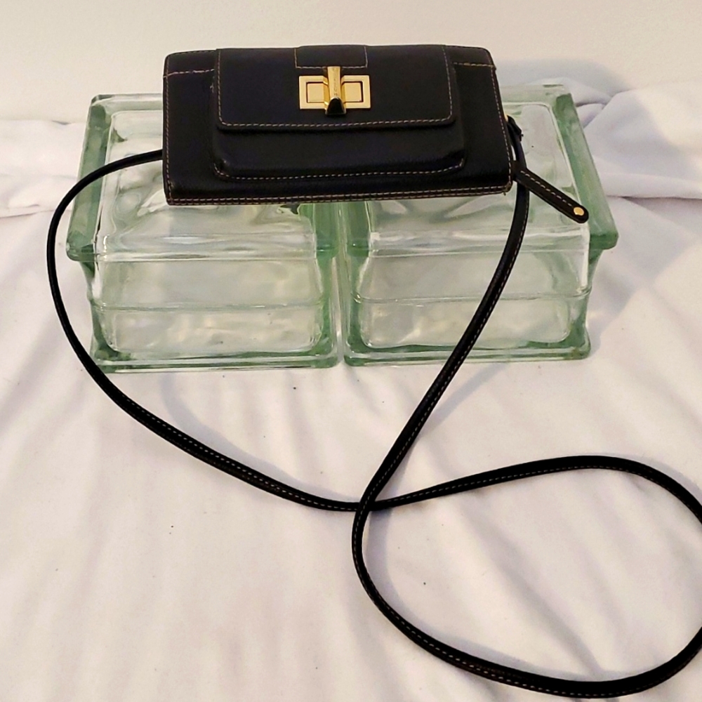 **NWOT Tignanello Black Leather(?) Crossbody/Clutch